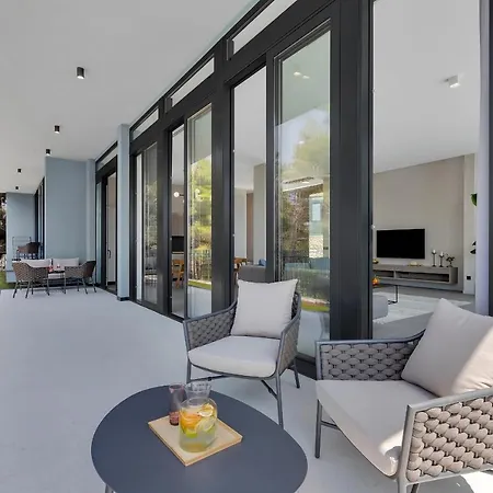 Vila Kuk Oaza Luxury *