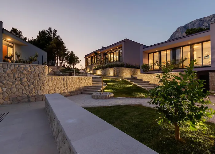 Kuk Oaza Luxury Вилла