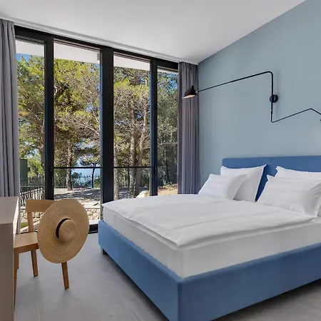 Kuk Oaza Luxury * מאקרסקה