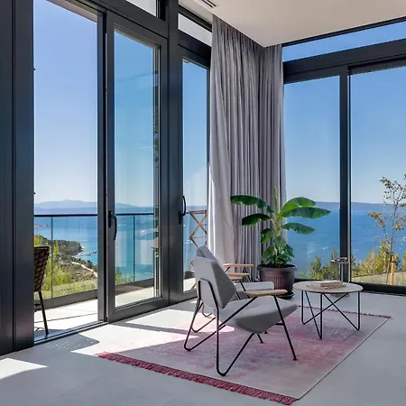 Kuk Oaza Luxury Villa *