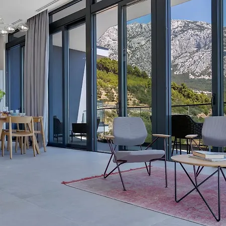 Kuk Oaza Luxury Villa
