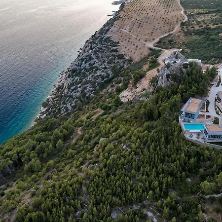 Kuk Oaza Luxury Макарська