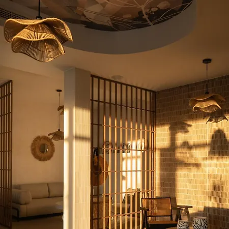 Kuk Oaza Luxury * Макарська