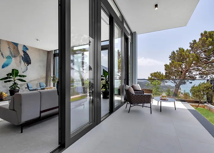 Kuk Oaza Luxury Makarska