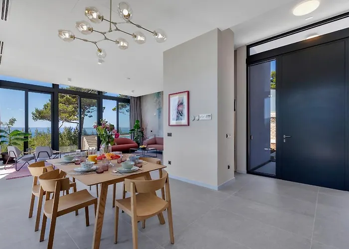 Kuk Oaza Luxury Makarska